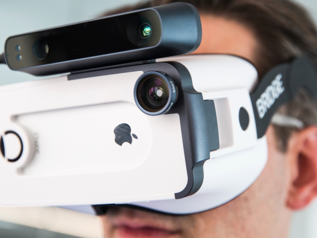 VR Headset for iPhone